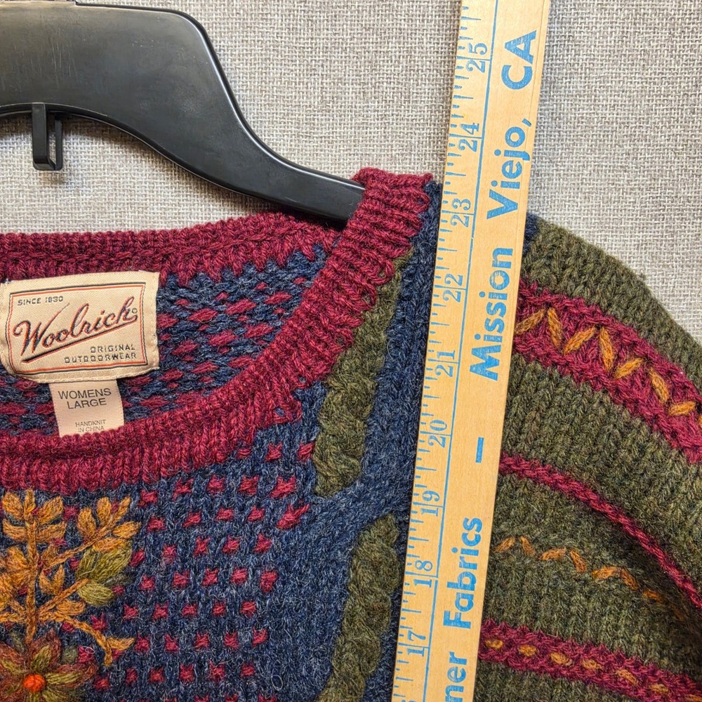 Vintage Woolrich Womens Handknit Floral Embroidered Sweater Large Multicolor - Picture 3 of 6